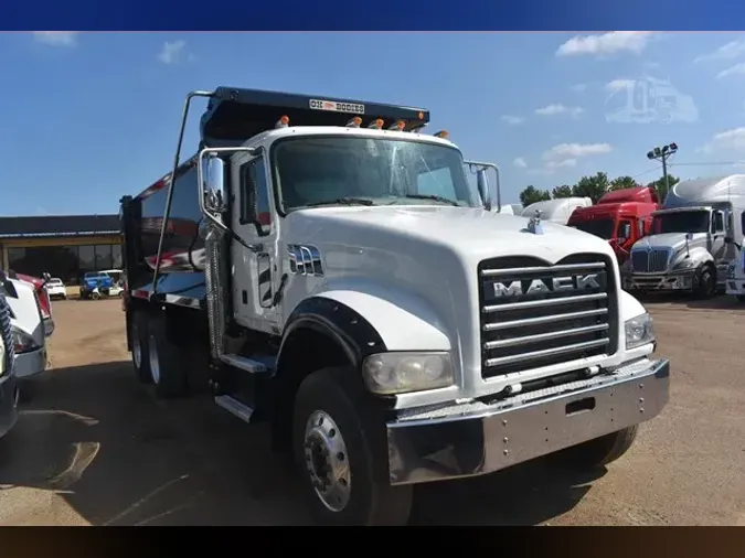 2022 MACK GRANITE 64FR