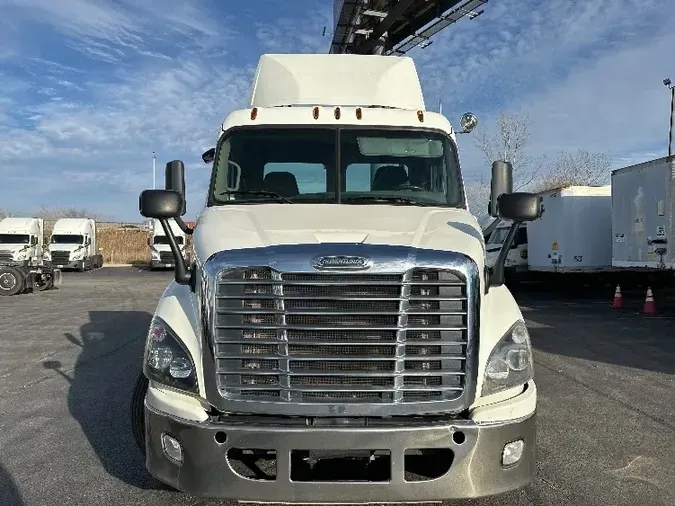 2017 Freightliner X11364ST