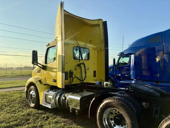 2021 Peterbilt 579