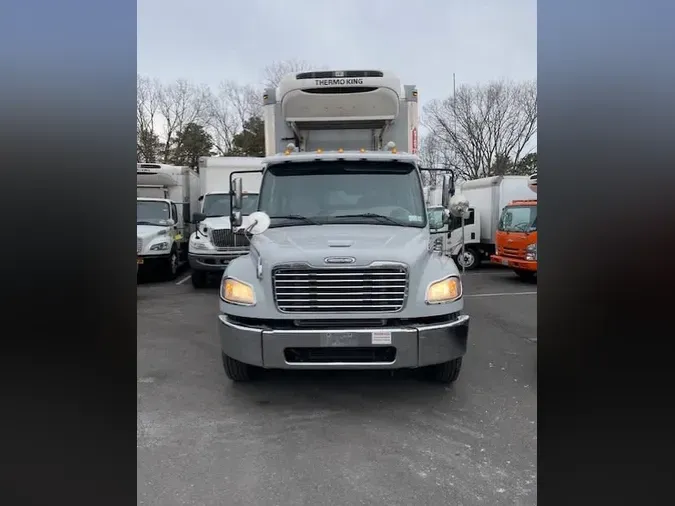 2017 FREIGHTLINER/MERCEDES M2 106