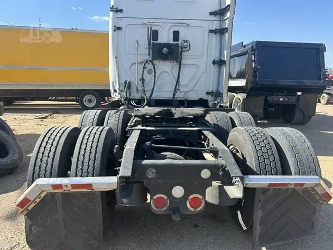 2016 FREIGHTLINER CASCADIA 1256478fbe597025be97243e7456101a9b5