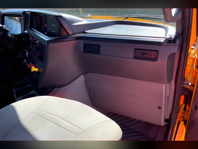 2019 INT LT625 6x4