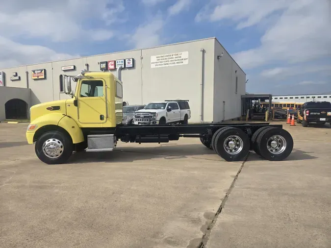 2020 Peterbilt 348