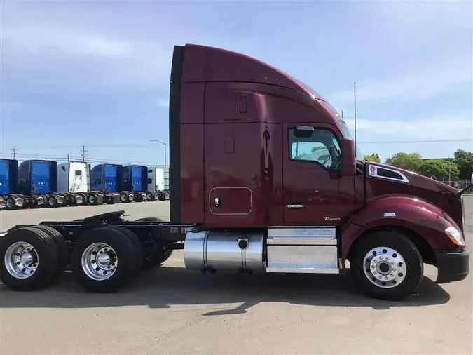 2021 KENWORTH T680