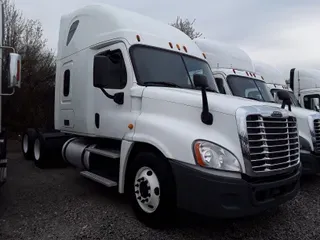 2015 Freightliner CASCADIA 125