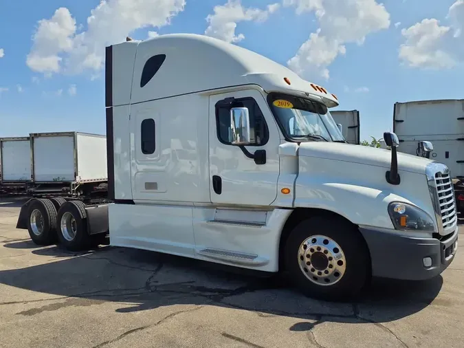 2019 FREIGHTLINER CASCADIA 125