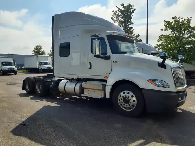 2019 NAVISTAR INTERNATIONAL LT625 SLPR CAB