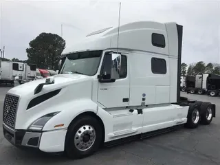 2019 VOLVO VNL860