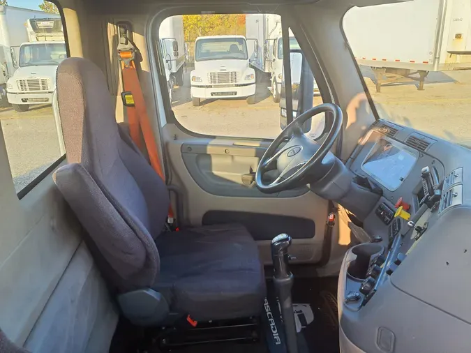 2015 FREIGHTLINER/MERCEDES CASCADIA 125