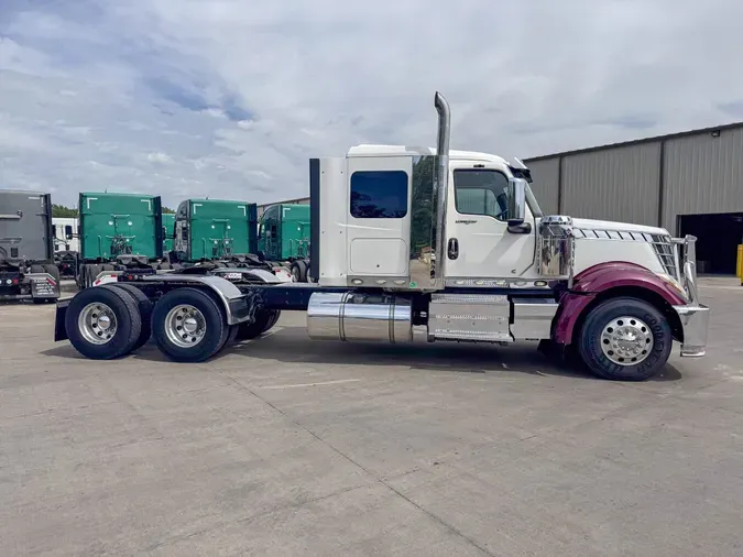 2019 INTERNATIONAL LoneStar