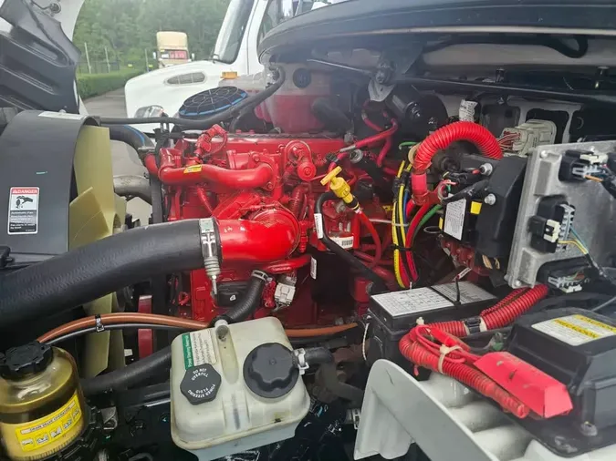 2020 FREIGHTLINER M2 106