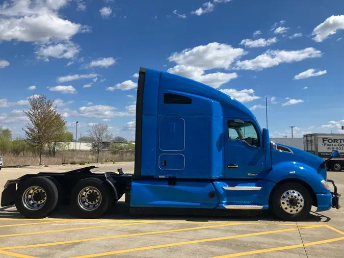 2022 Kenworth T680