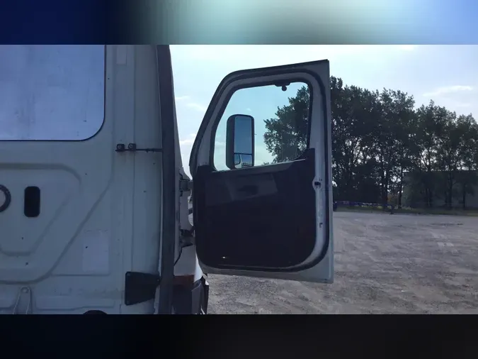 2020 Freightliner Cascadia 126