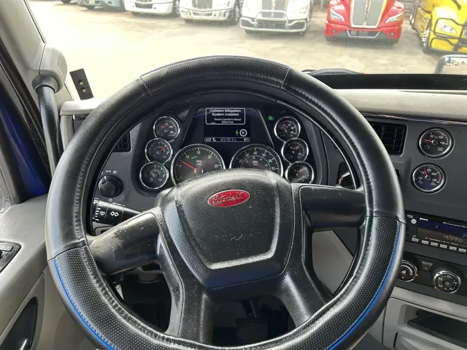 2022 Peterbilt 579