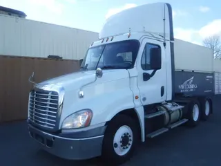 2017 FREIGHTLINER/MERCEDES CASCADIA 125