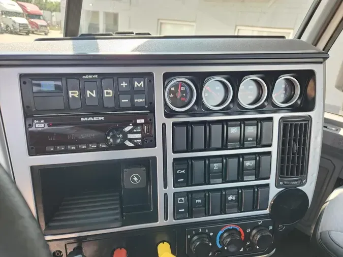 2020 MACK AN64T649f7d6bd609e255092f792e5bde5e41