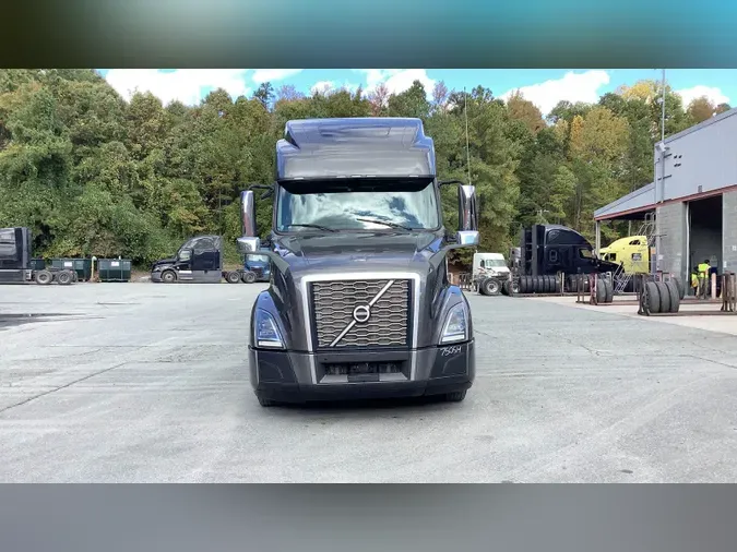 2022 Volvo VNL860