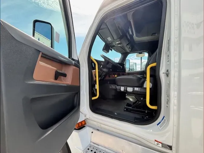 2022 Freightliner PT126SLP