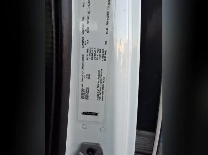 2019 FREIGHTLINER/MERCEDES M2 106
