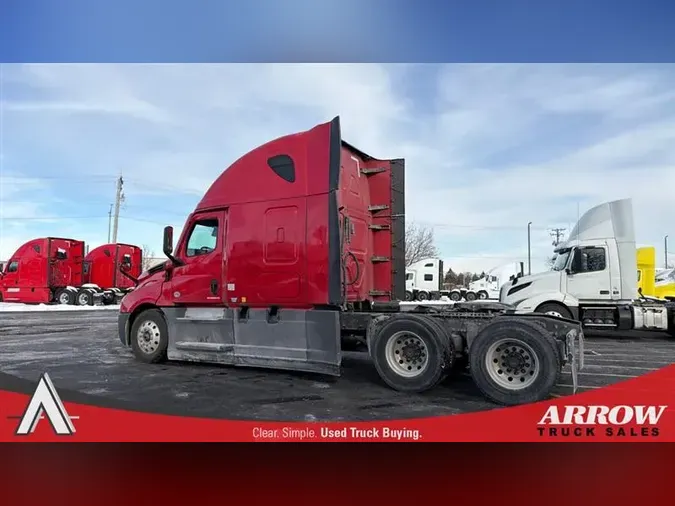 2021 FREIGHTLINER CA126