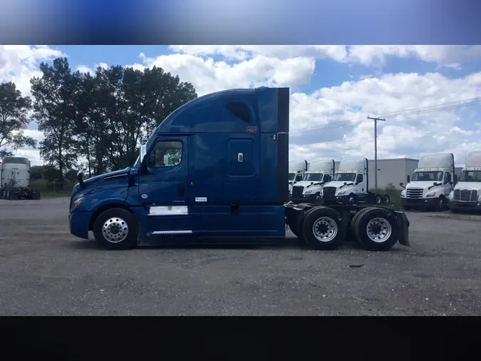 2023 Freightliner Cascadia 126