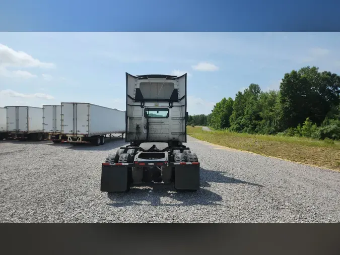 2018 Volvo VNL300