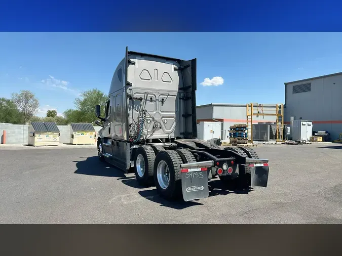 2023 Freightliner Cascadia