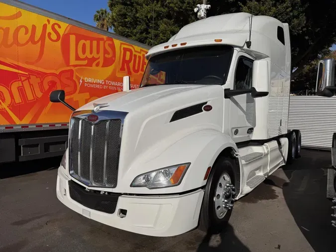 2022 Peterbilt 579