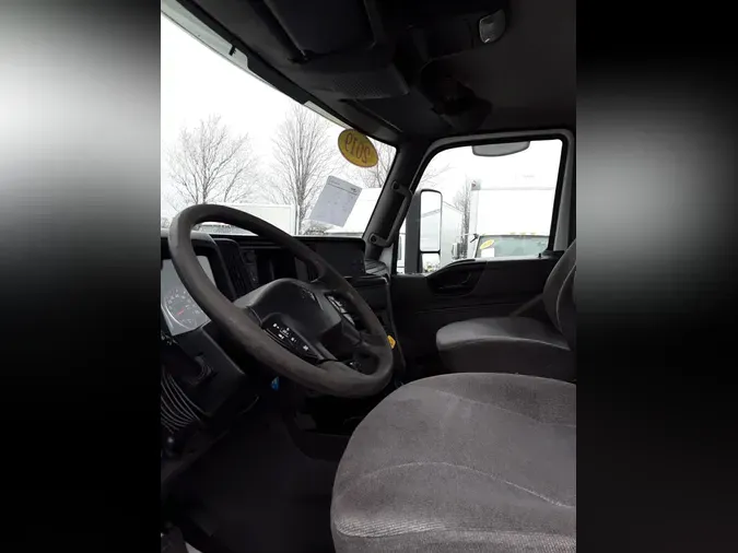 2019 NAVISTAR INTERNATIONAL LT625 DAYCAB T/A