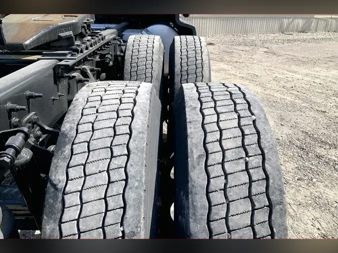 2022 INT LT625 6x4