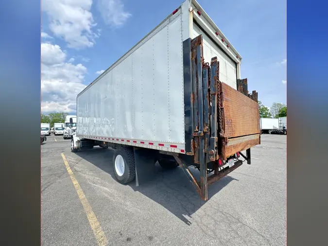 2019 FREIGHTLINER/MERCEDES M2 106