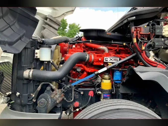 2019 INT LT625 6x4