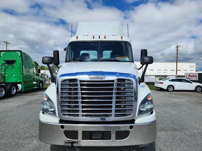 2019 FREIGHTLINER/MERCEDES CASCADIA 125