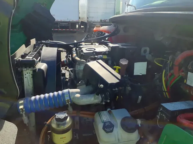 2020 FREIGHTLINER/MERCEDES M2 106