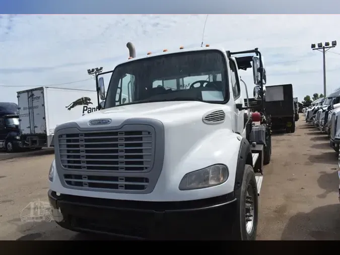 2013 FREIGHTLINER BUSINESS CLASS M2 112