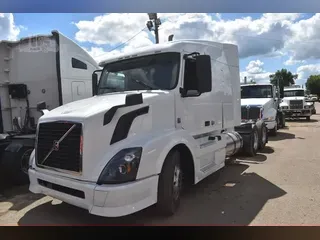 2013 VOLVO VNL64T630