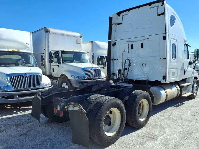 2018 FREIGHTLINER/MERCEDES CASCADIA 125