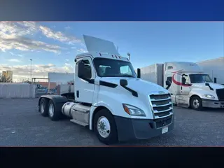 2020 FREIGHTLINER/MERCEDES NEW CASCADIA PX12664