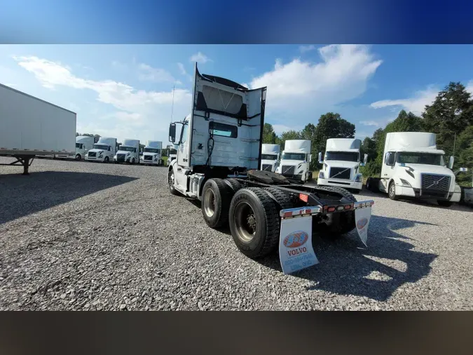 2019 Volvo VNL300