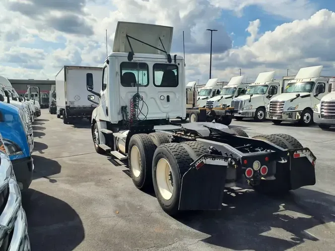 2019 FREIGHTLINER/MERCEDES NEW CASCADIA PX12664
