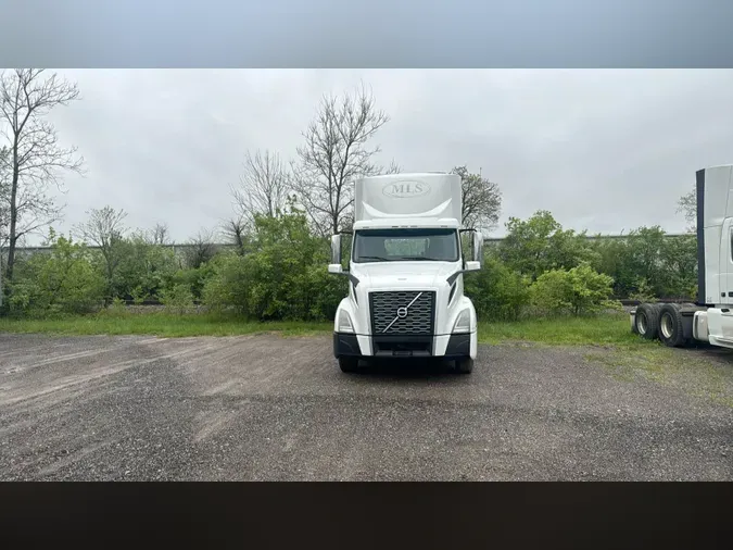 2019 Volvo VNL300