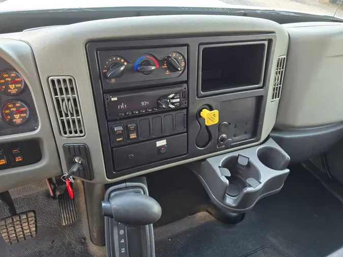 2017 NAVISTAR INTERNATIONAL 4300