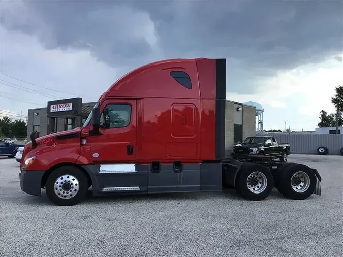 2020 FREIGHTLINER CASCADIA