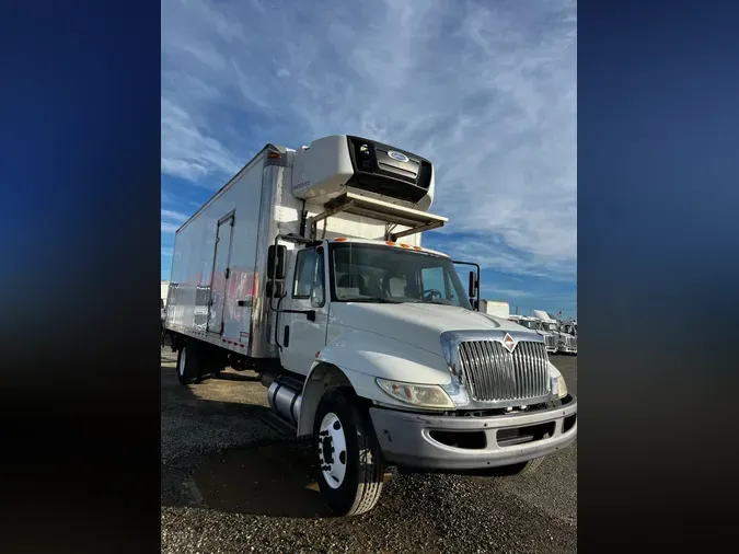 2017 NAVISTAR INTERNATIONAL 4300