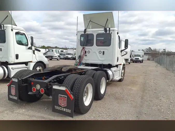 2019 FREIGHTLINER/MERCEDES NEW CASCADIA PX12664