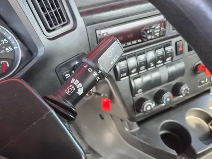 2019 NAVISTAR INTERNATIONAL LT625 DAYCAB T/A64e8622cac0d91b5e03432de67390496