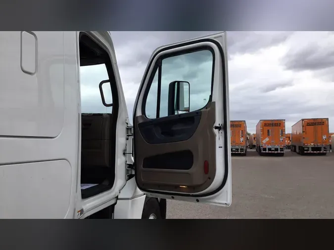 2020 Freightliner Cascadia