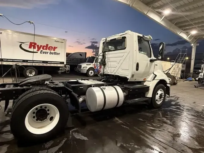 2019 NAVISTAR INTERNATIONAL RH613 DAYCAB S/A