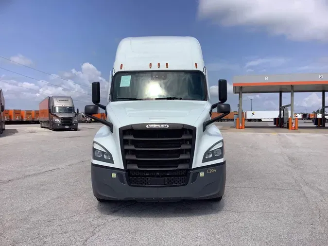 2023 Freightliner Cascadia 126
