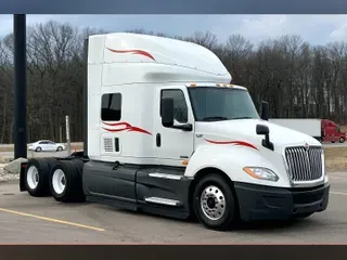 2018 International LT625 6x4